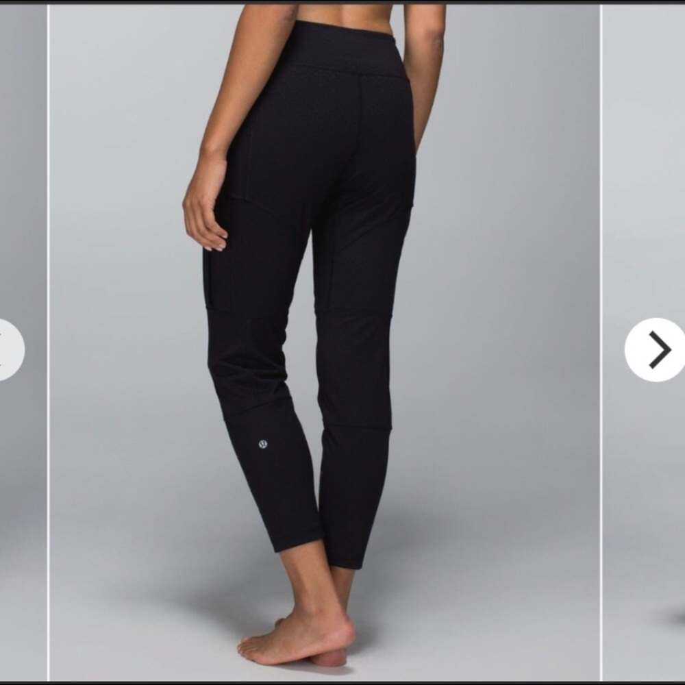 Lululemon Om & Roam Untight TightShine Dot Black / Black 26"